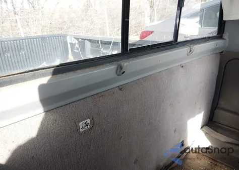 2001 Nissan Frontier Xe z USA, uszkodzony, nr VIN 1N6DD26S01C339851